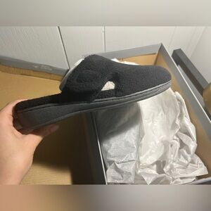 Vionic Black Orthotic Slippers